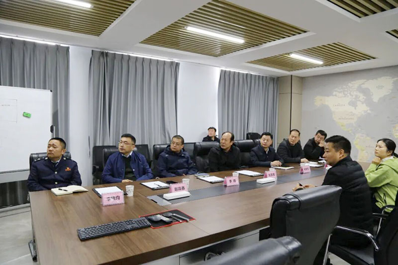 国家税务总局郑州市税务局党委委员、副局长刘玉民莅临领航考察调研，助力智能制造发展